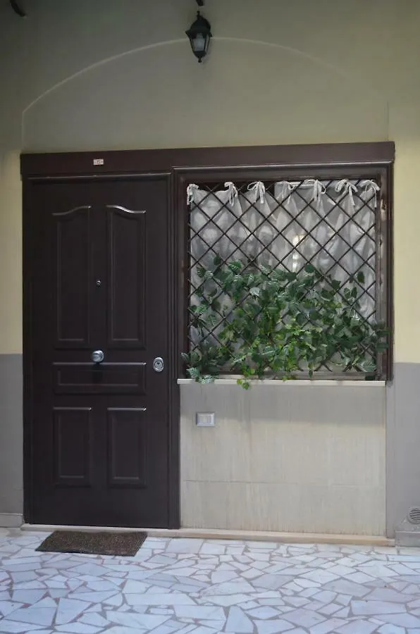 Holiday home A Due Passi Dal Duomo Villa Naples Italy